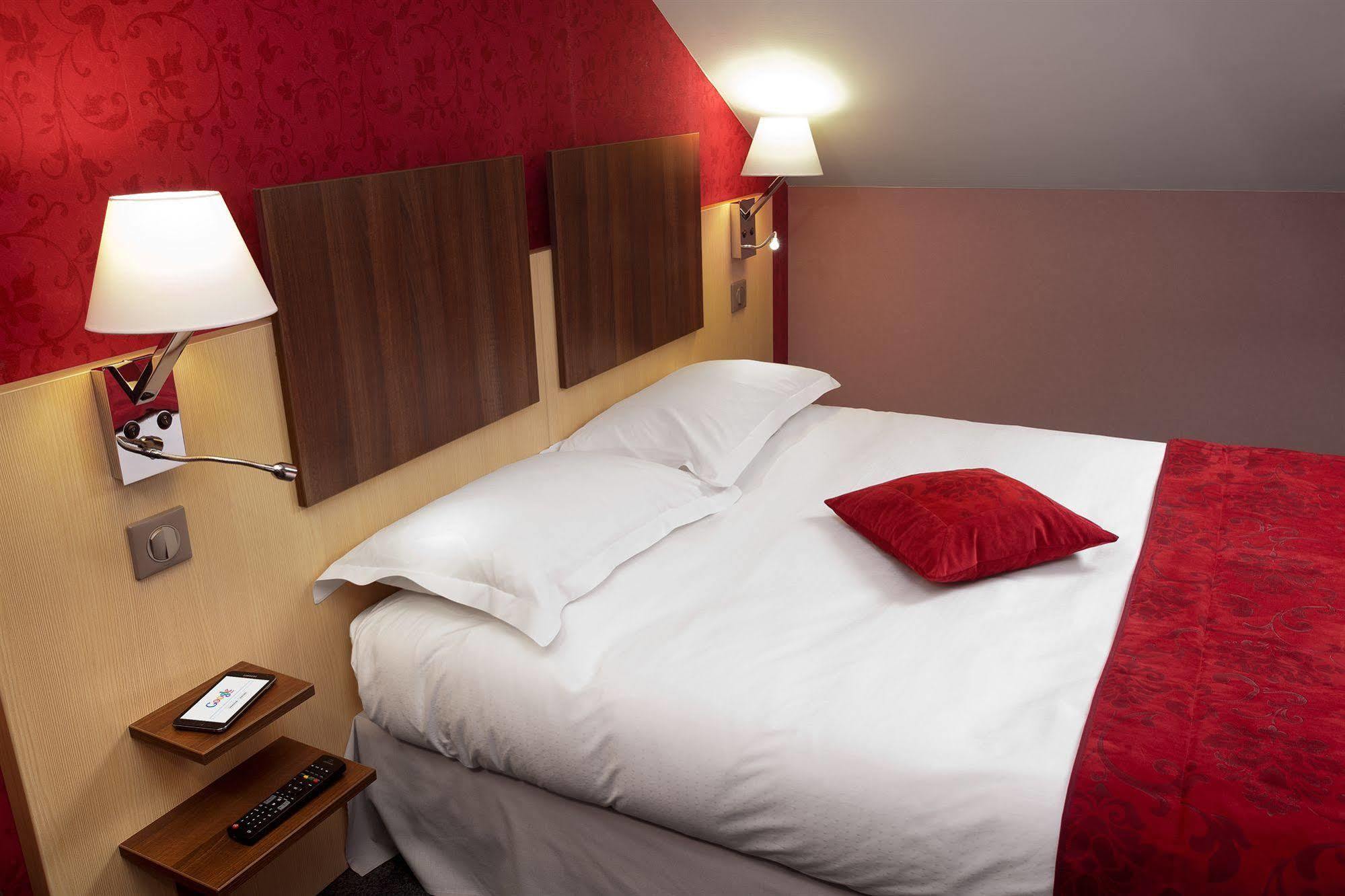Hotel Arverna Vichy - Clt'Hotel ภายนอก รูปภาพ